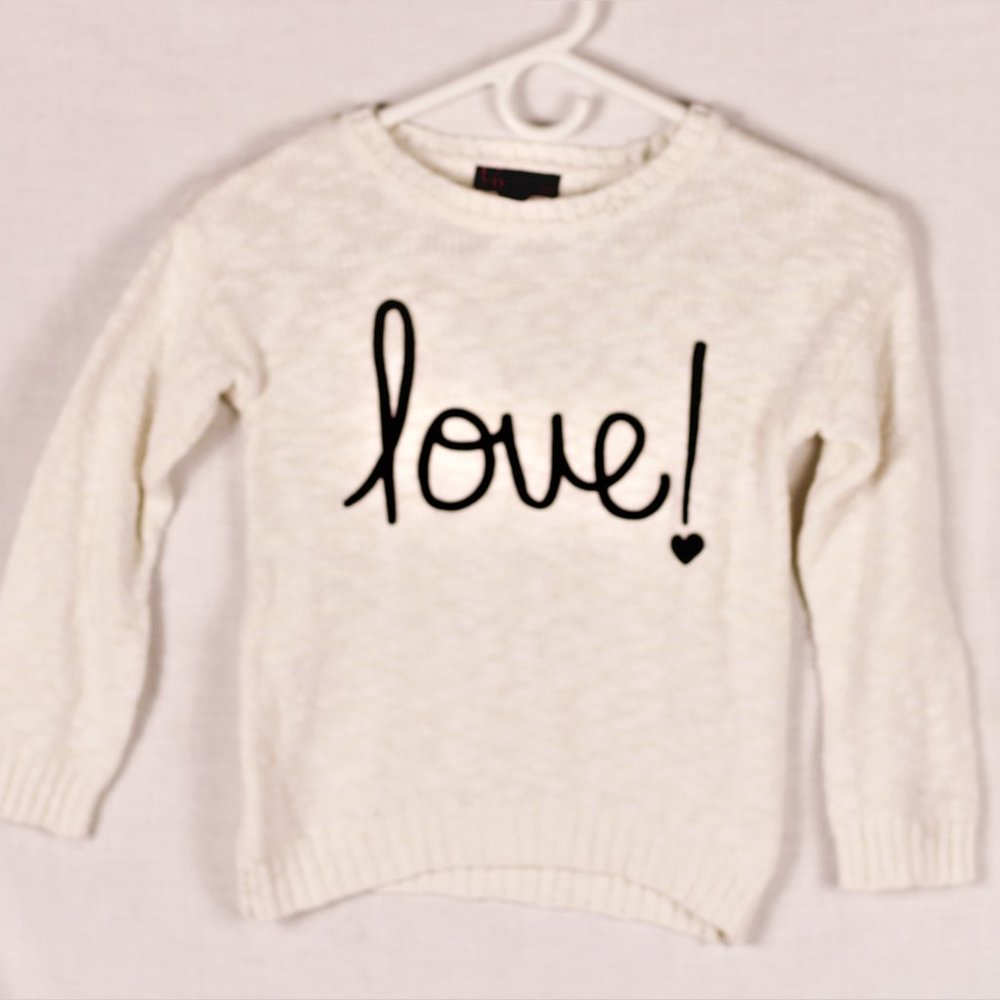 Takeout Girls White Sweater with "Love!" Embroidery Small